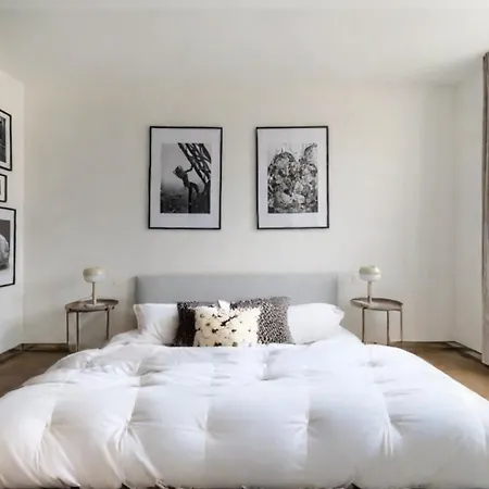 Апартаменты Elegant On Avenue Montaigne *