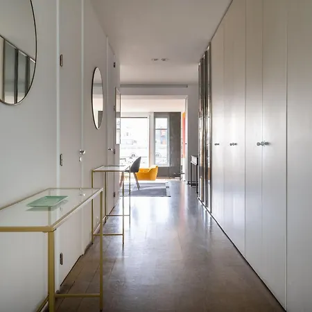 Elegant On Avenue Montaigne Апартаменты Париж